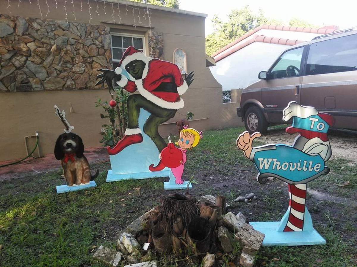 Dr. Seuss' How the Grinch Stole Christmas - Grinch in Christmas