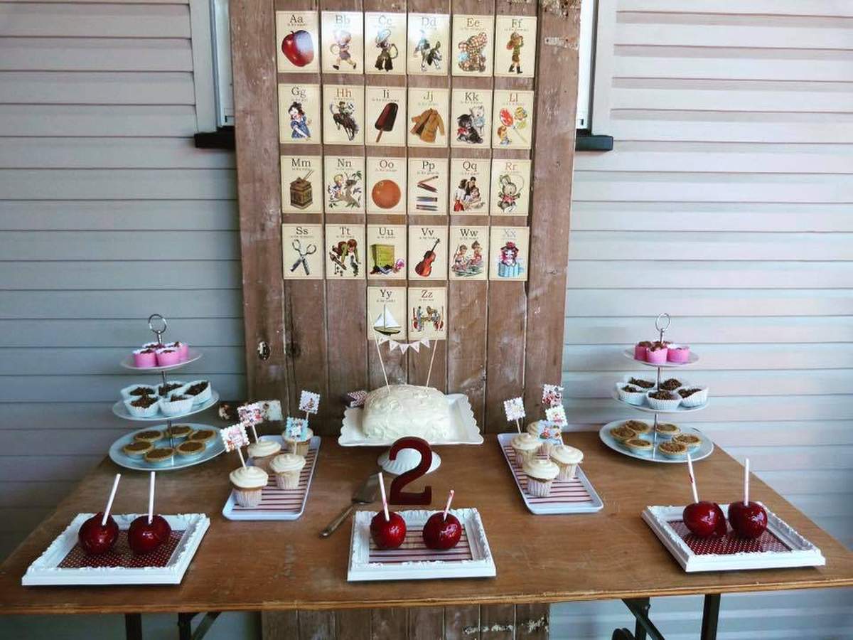 Vintage 2nd Birthday - Vintage / Retro