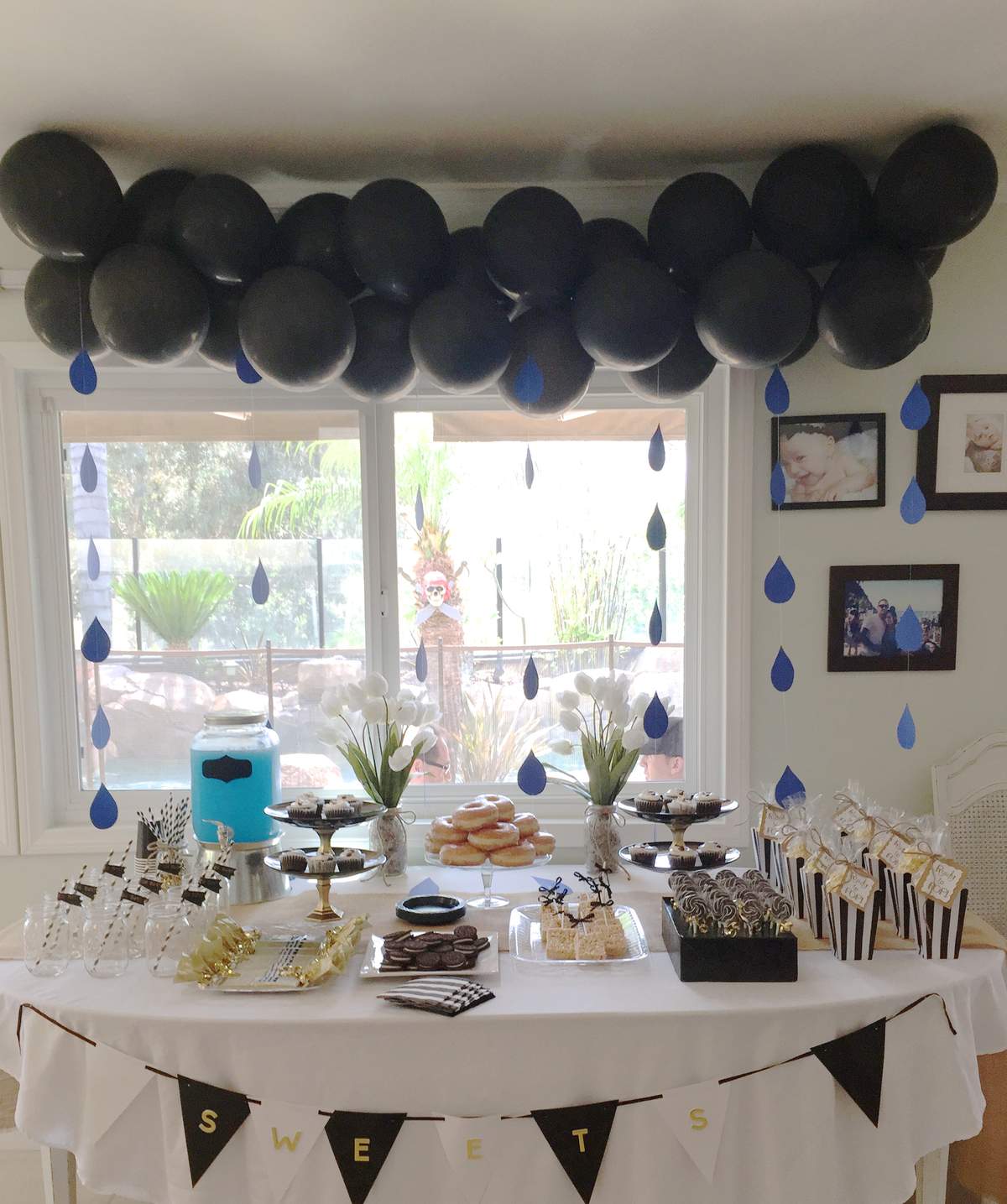 Nixons Babyshower - black and white