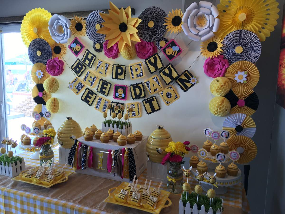 Leighton's 1st Bee Day - Bee Day 