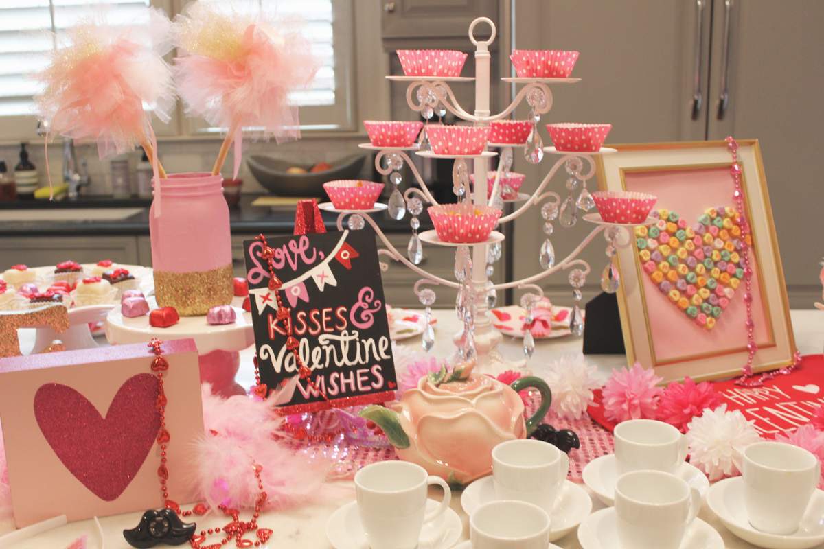 Valentine's Day Valentine's Day Party Ideas | Photo 12 of 17 | Catch My