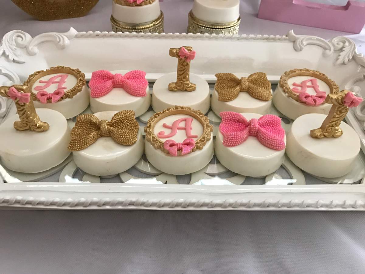 Minnie Mouse 1st birthday party - Minnie Mouse