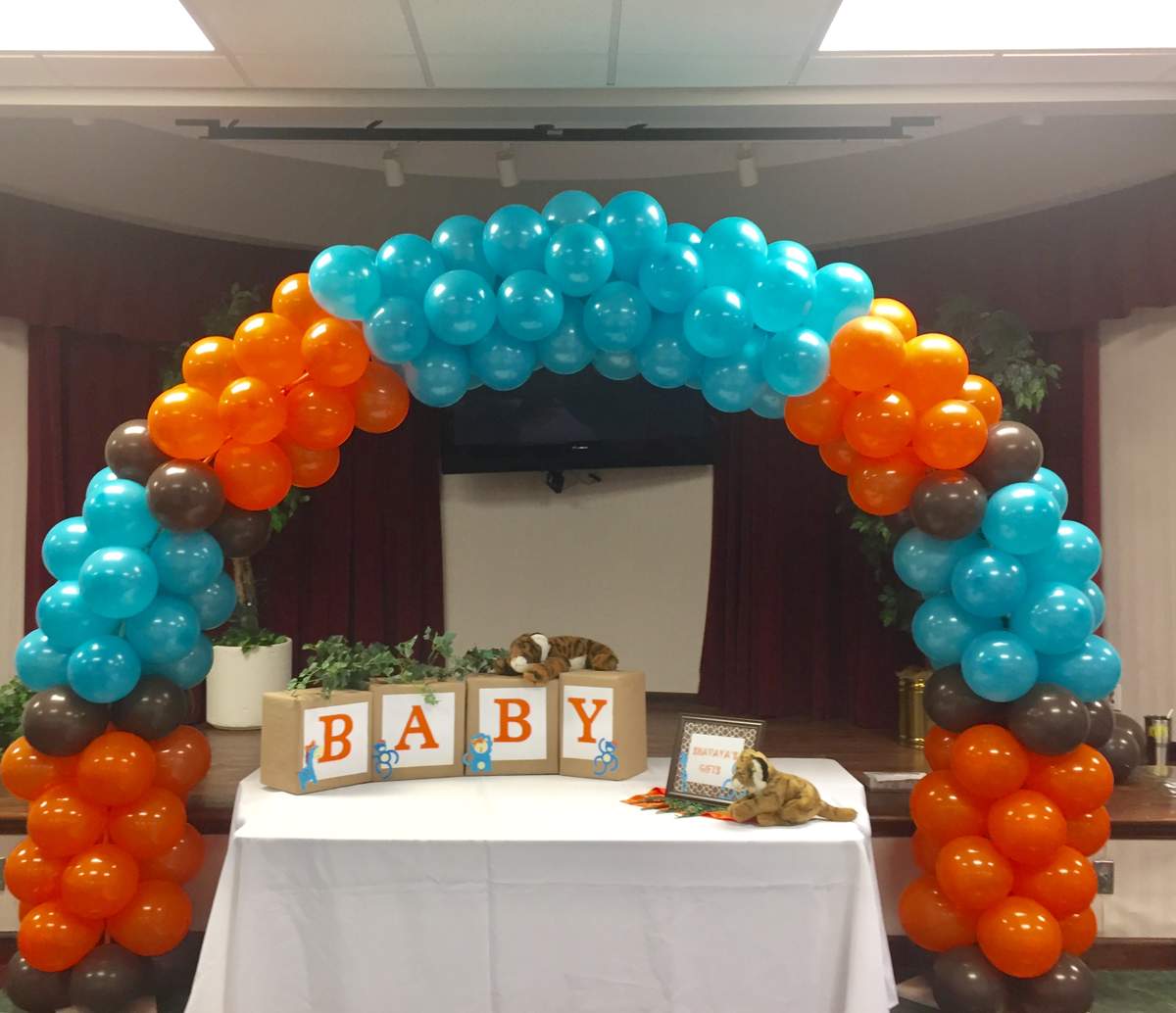 Tutu Safari Baby Shower - Safari