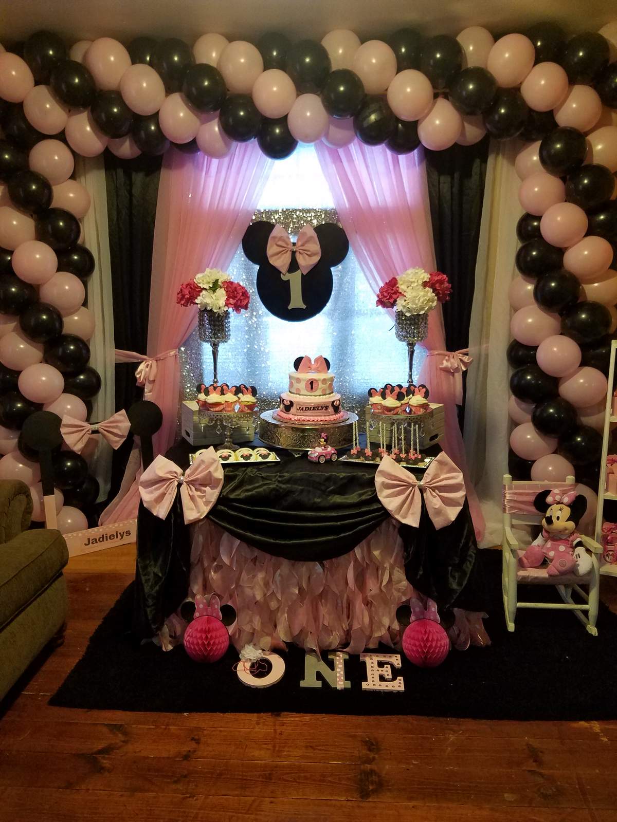Minnie mouse 1st Birthday party - Minnie mouse 