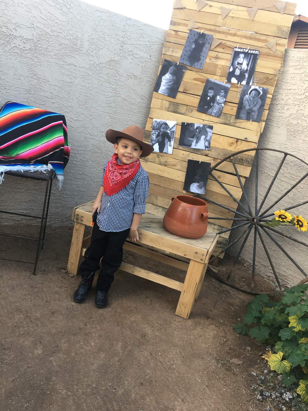 Angel's 6th birthday party - Western/cowboy party