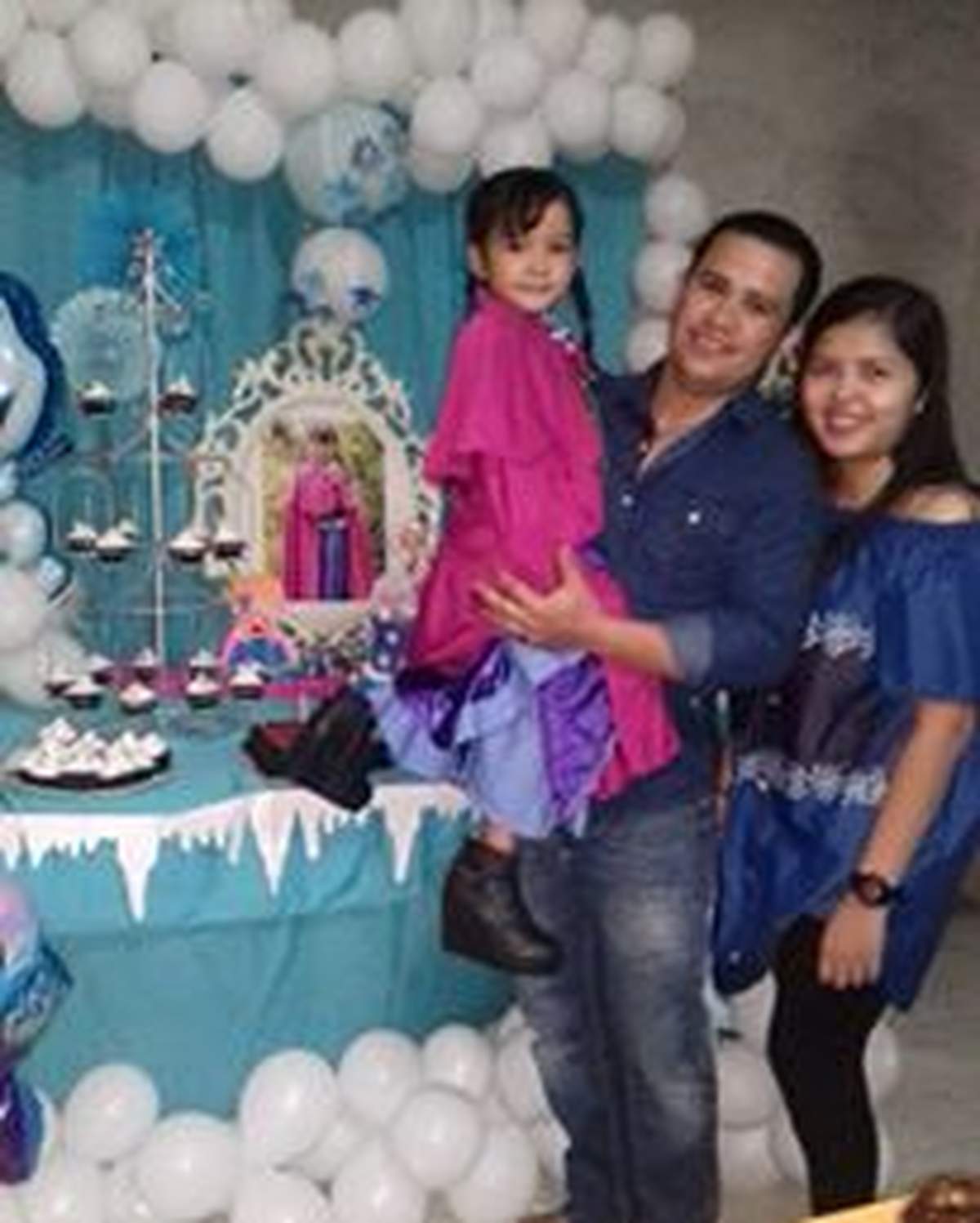 Fay's Anna Inspired Birthday Party  - "Frozen" 