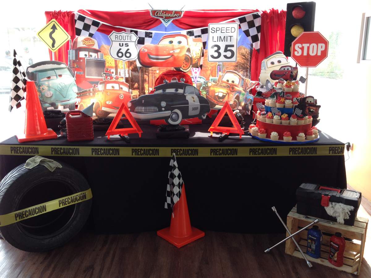 Cars está de fiesta! - Cars (Disney movie)