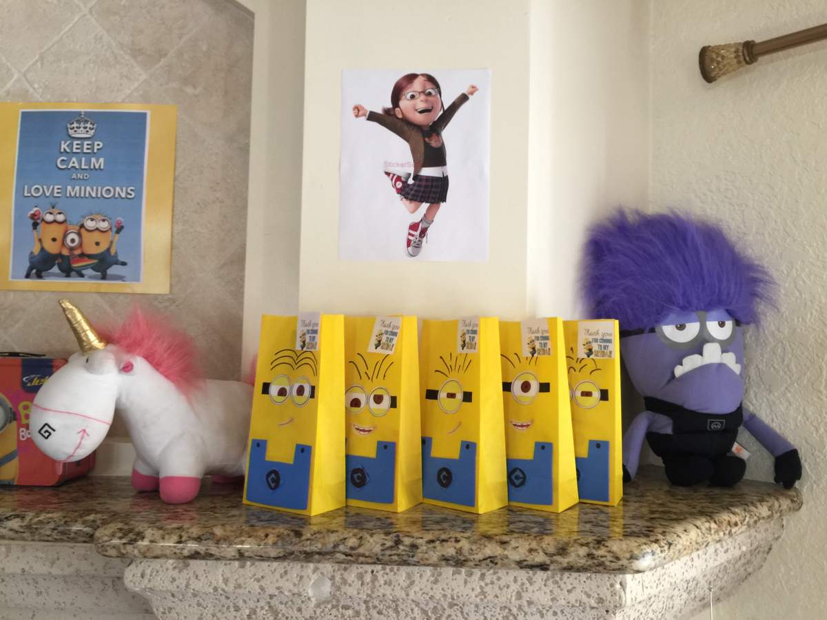 43 Going Bananas - "Minions"
