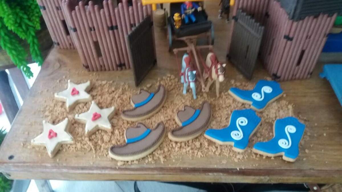 playmobil-birthday-party-ideas-photo-2-of-12-catch-my-party