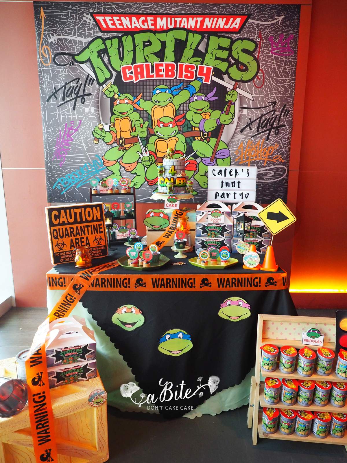TMNT Cowbunga Party! - Teenage Mutant Ninja Turtles