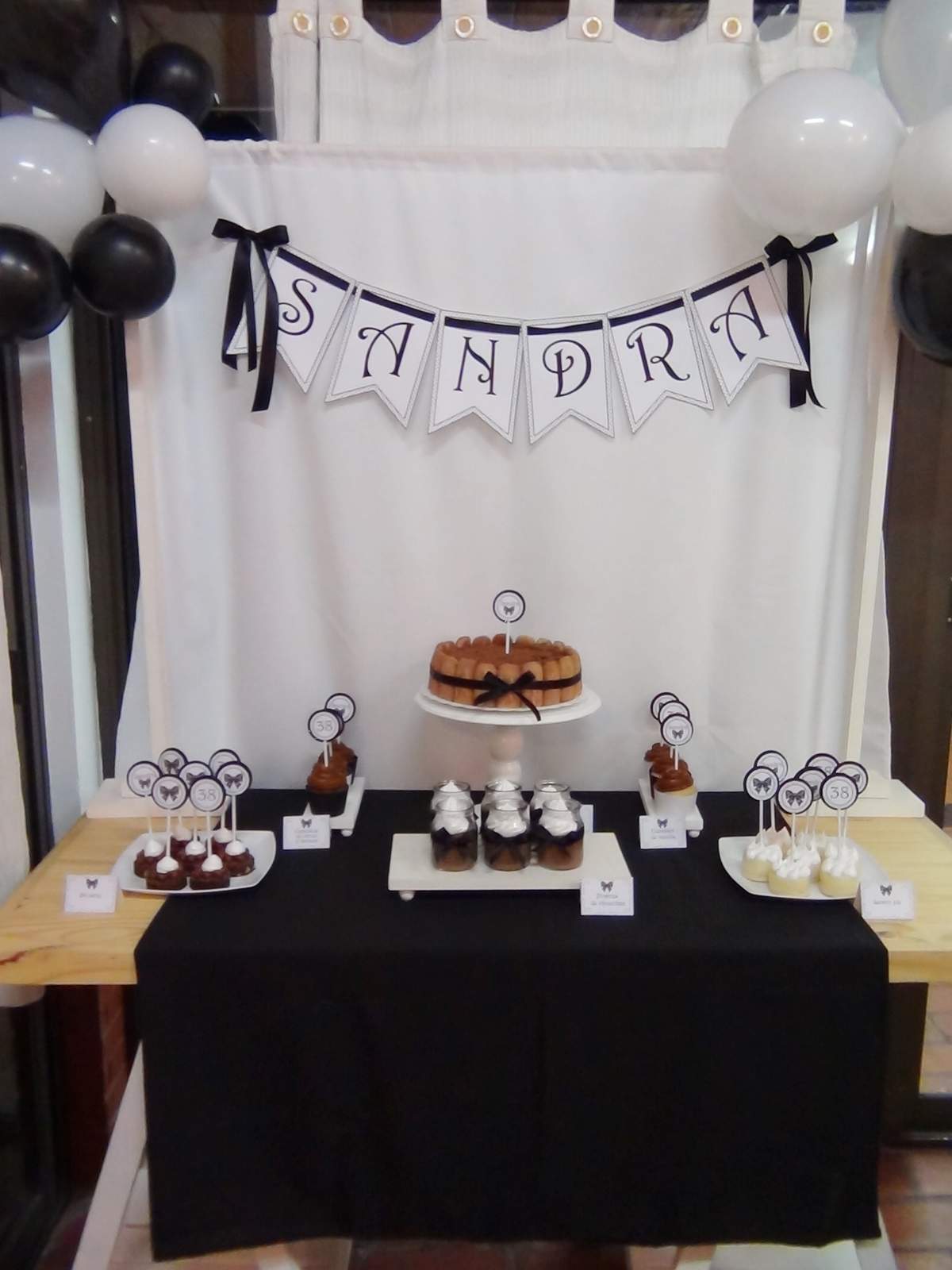 Black and White birthday party - Black and White