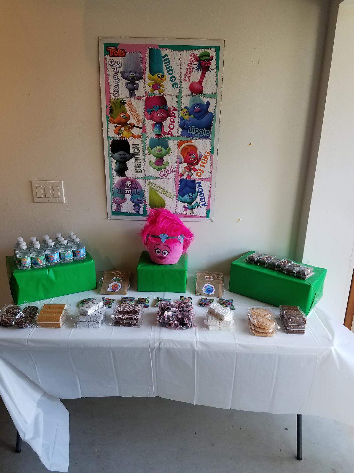 Koko's 5th birthday party - Trolls