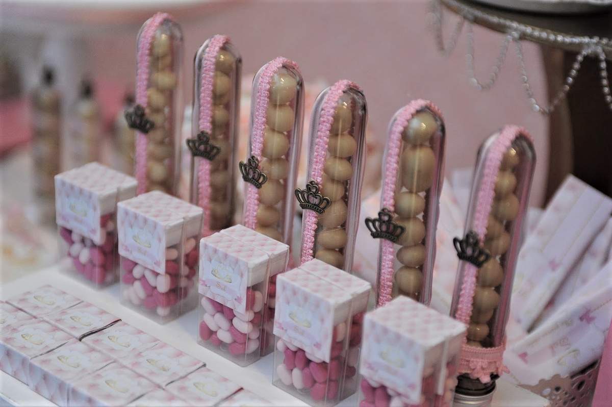 Little princess birthday party - Gold crown