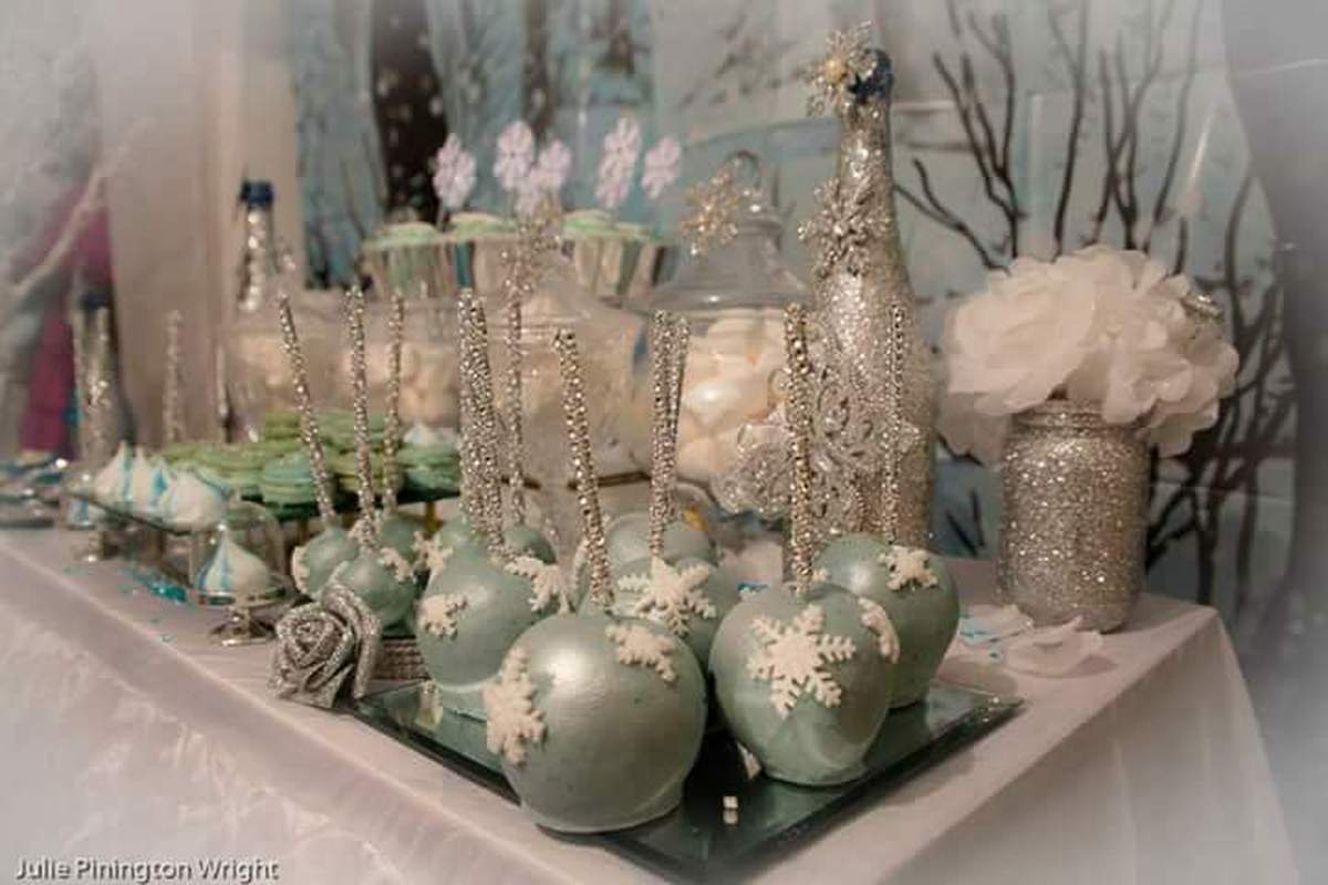 Winter Christmas/Holiday Party Ideas | Photo 5 of 39 | Catch My Party