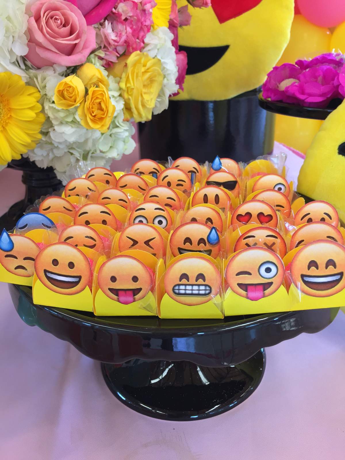 Emoji Birthday Party Ideas Photo 1 Of 165 Catch My Party emoji-birthday-party-ideas-photo-1-of-165-catch-my-party