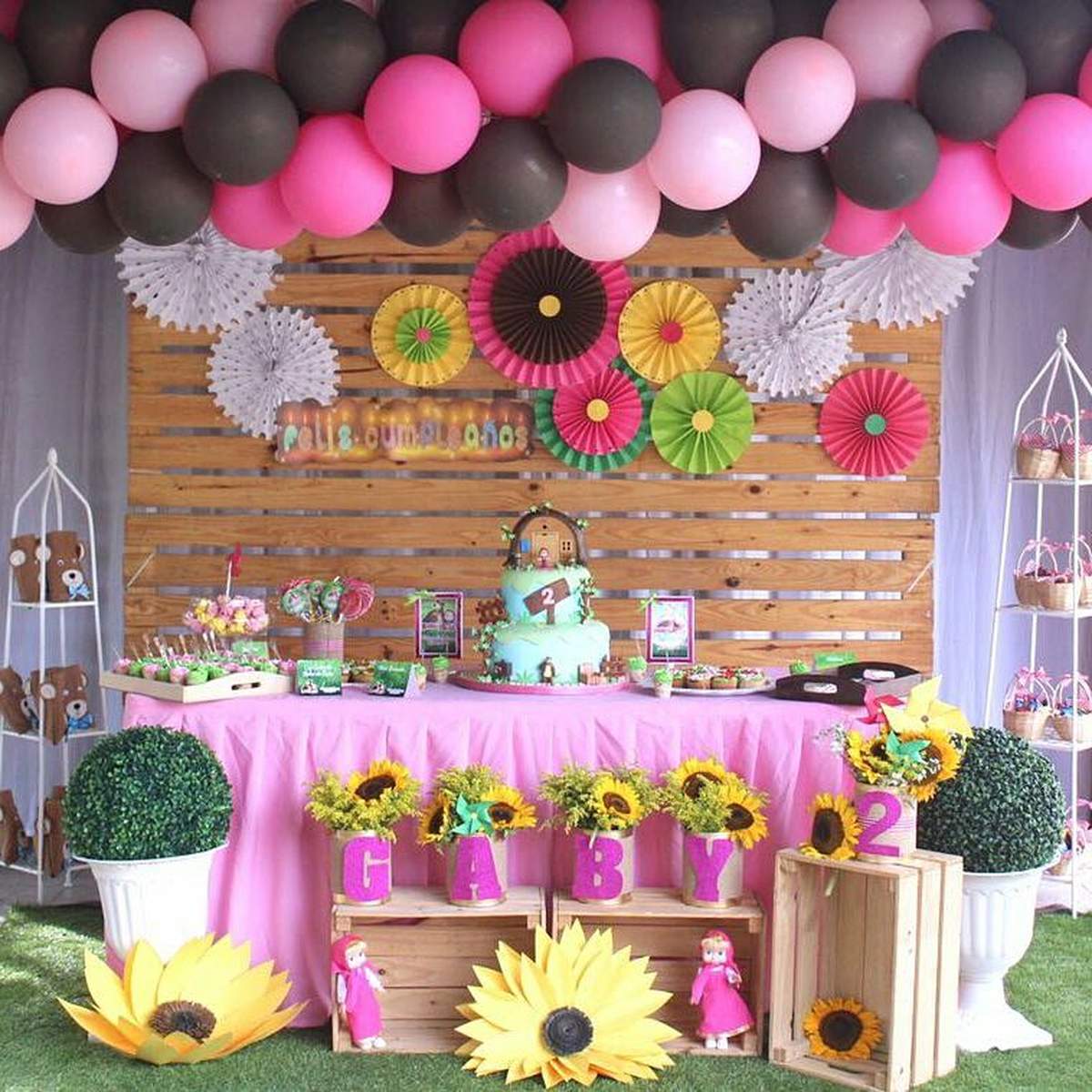 Gabrielle's Awesome Birthday Party - Masha and The Bear