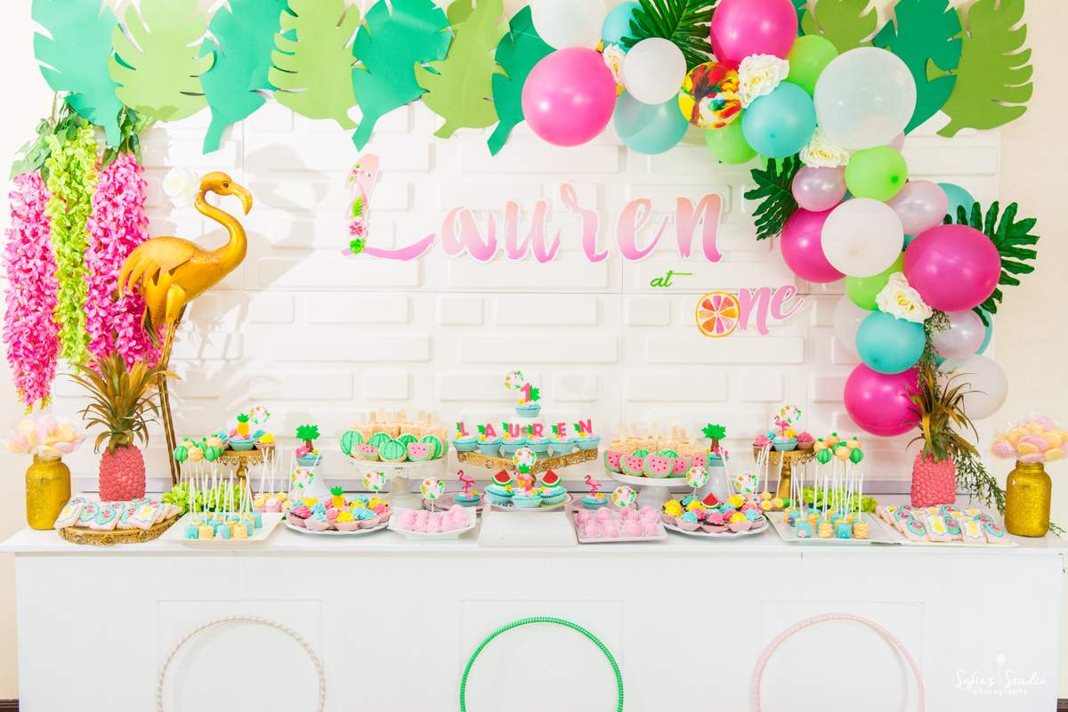 Lauren's Chic Flamingo Party - Flamingo