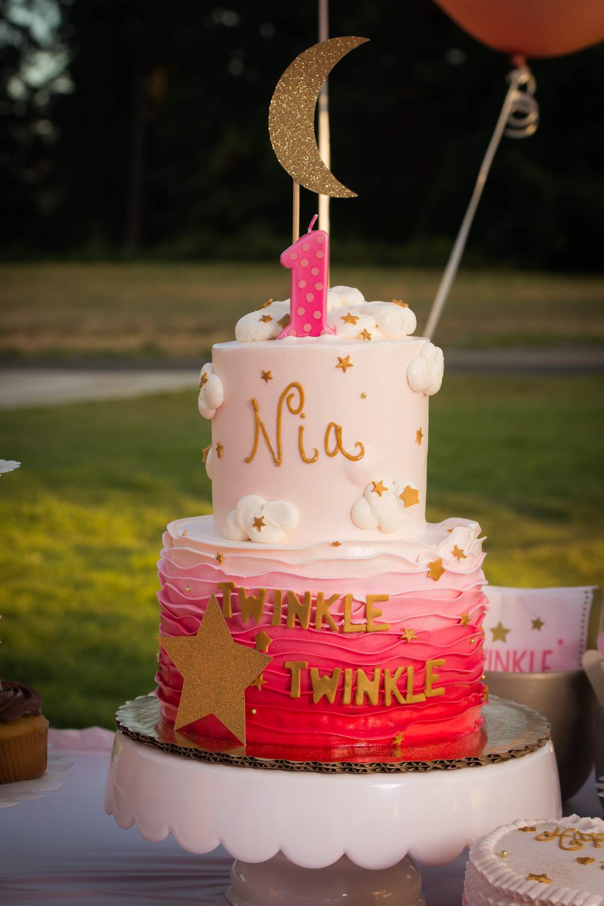 Nia Turns One  - Pretty and pink 'Twinkle Twinkle little star' 