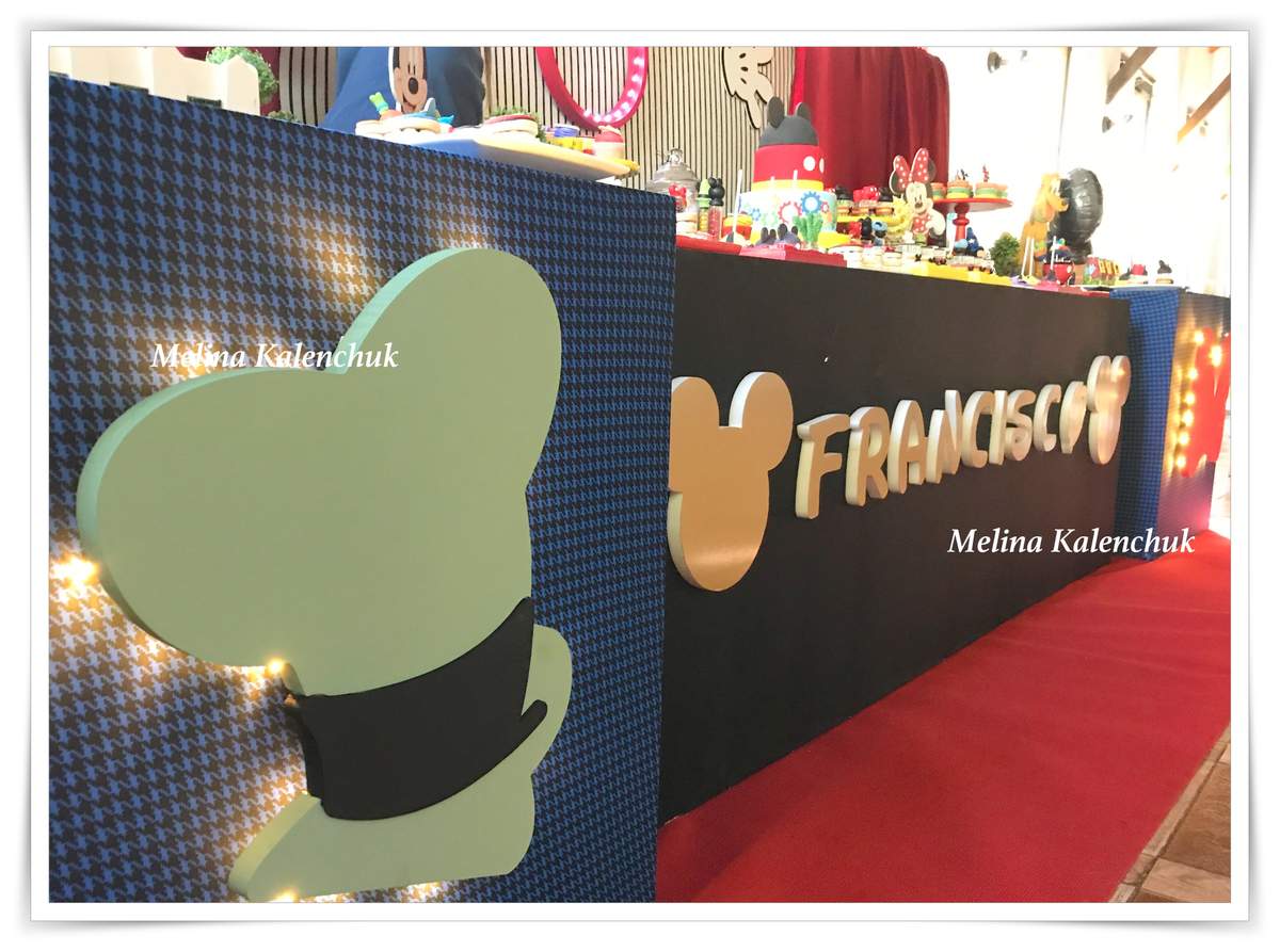 Mickey birthday party - Mickey Mouse