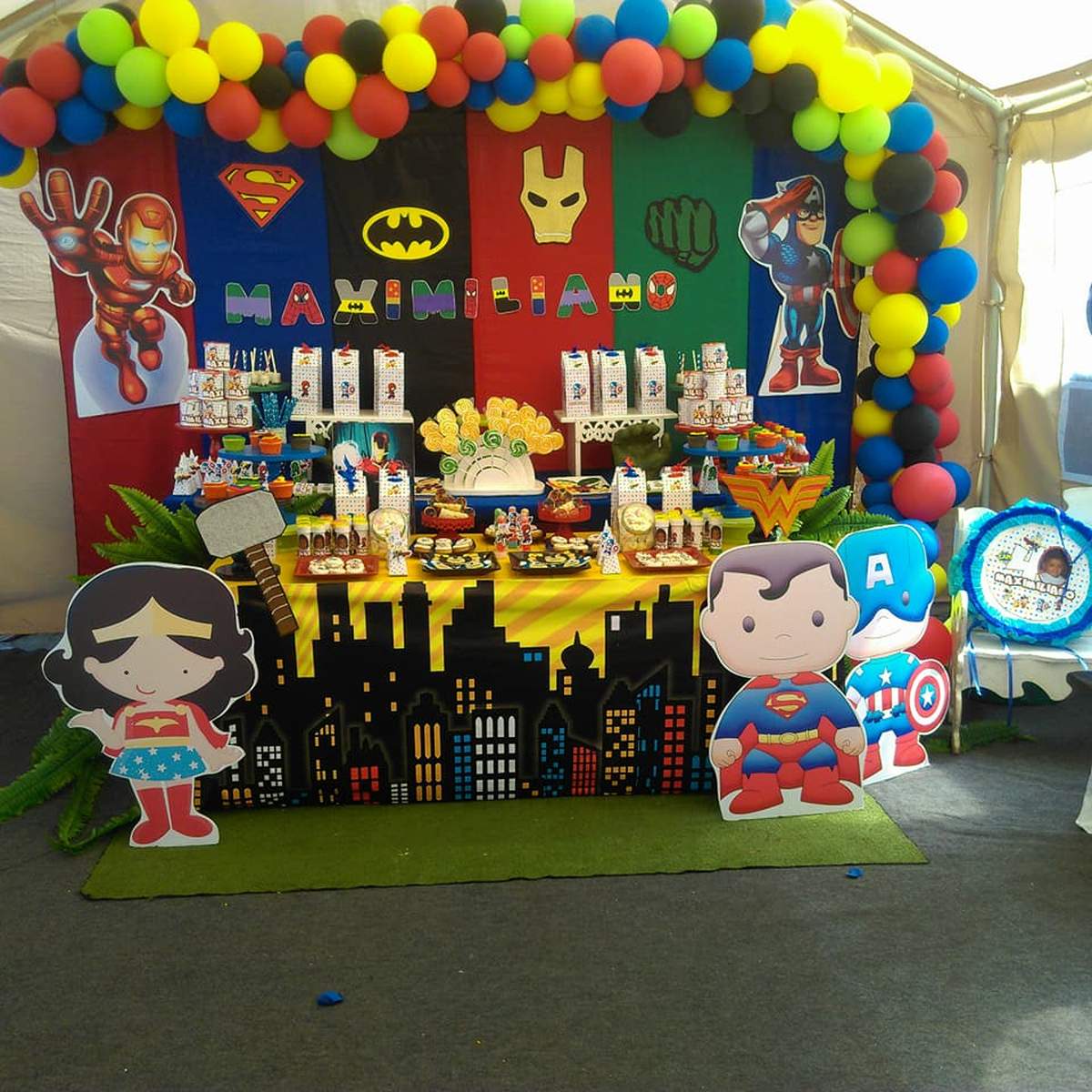 SUPER HEROES  - SUPER HEROES 