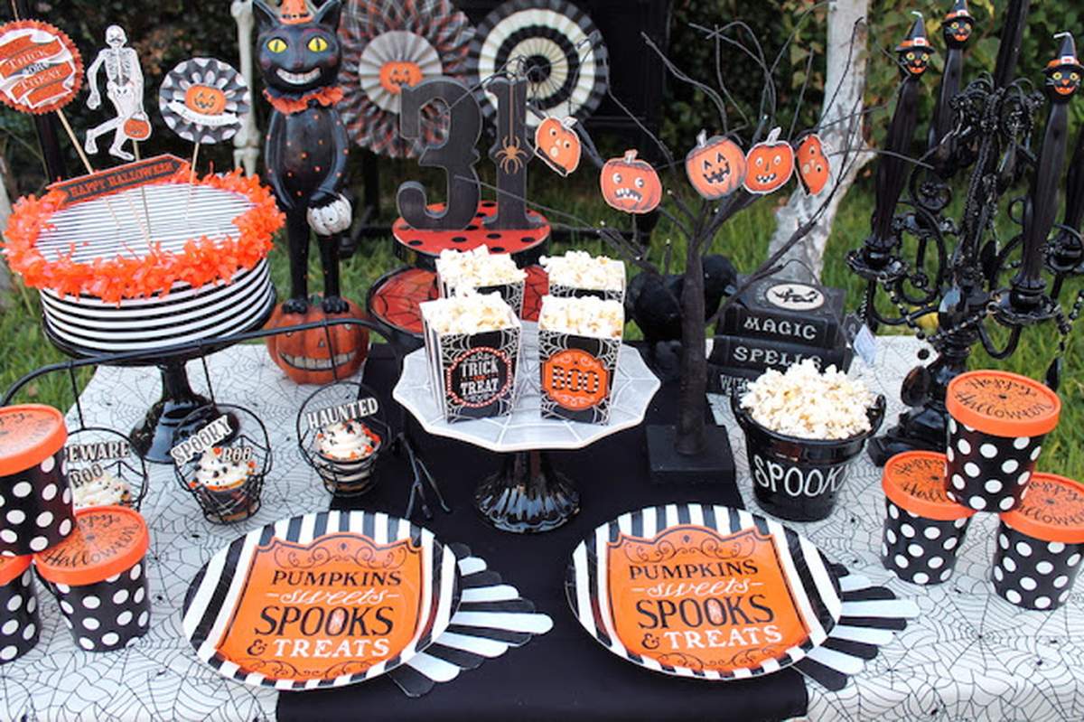 Vintage Halloween Party - Halloween