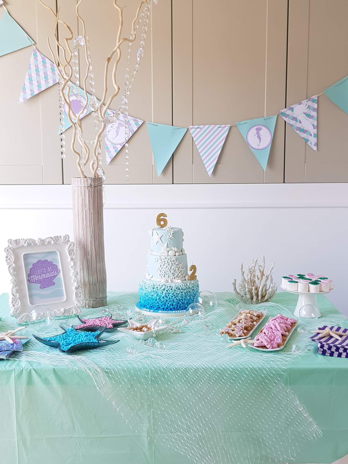 DIY Joint Mermaid Party - Mermaids
