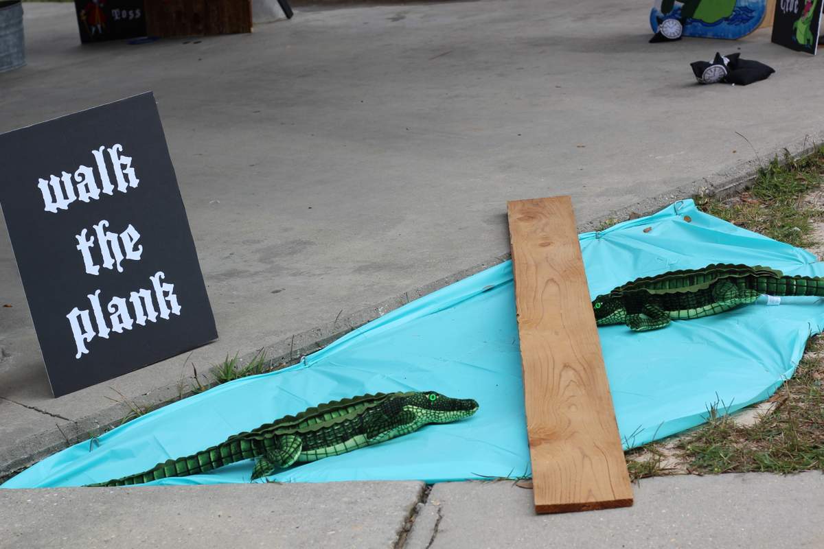 captain hook and tick tock croc pop