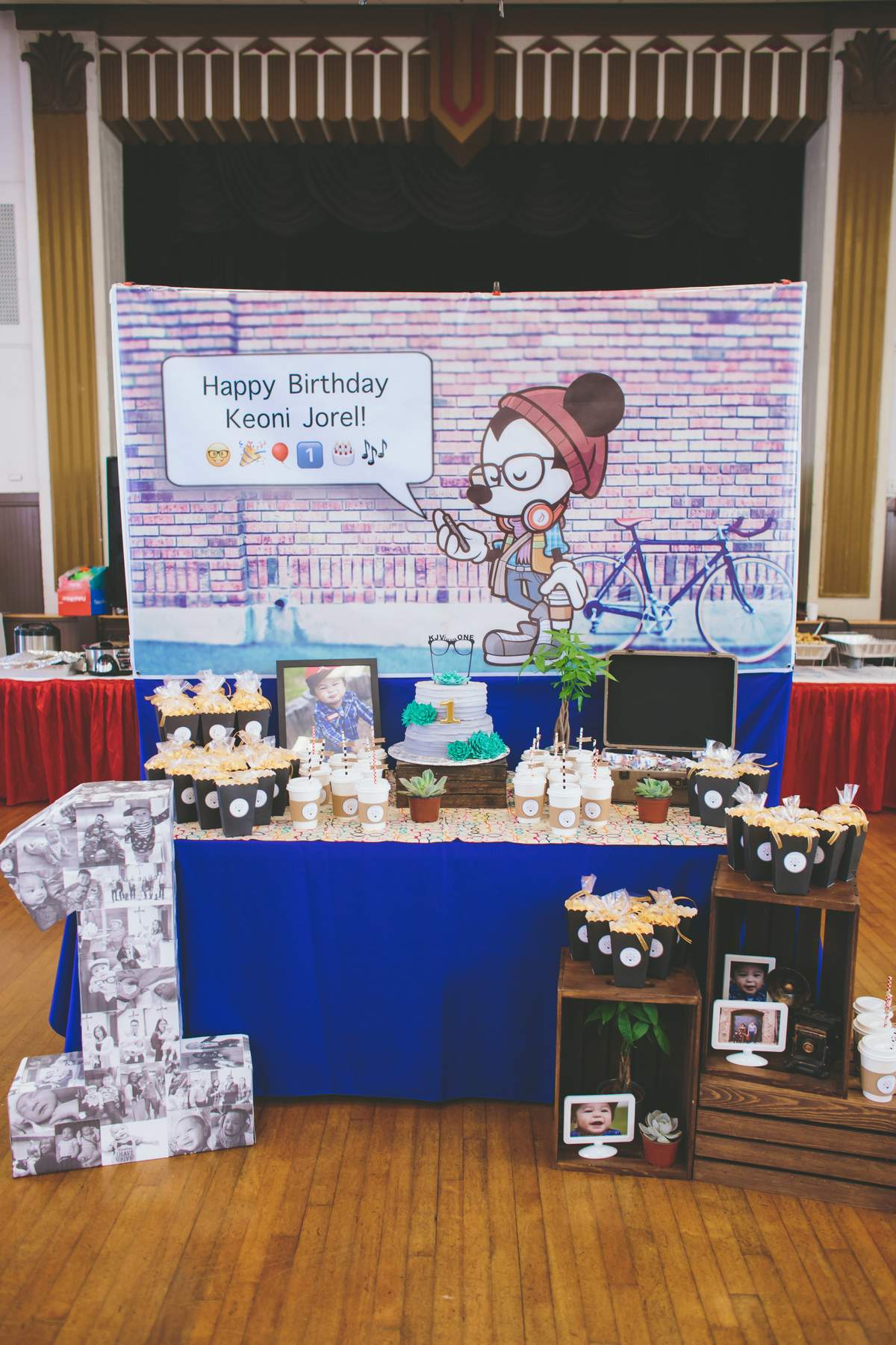 Keoni's 1st Birthday Party - Hipster Mickey
