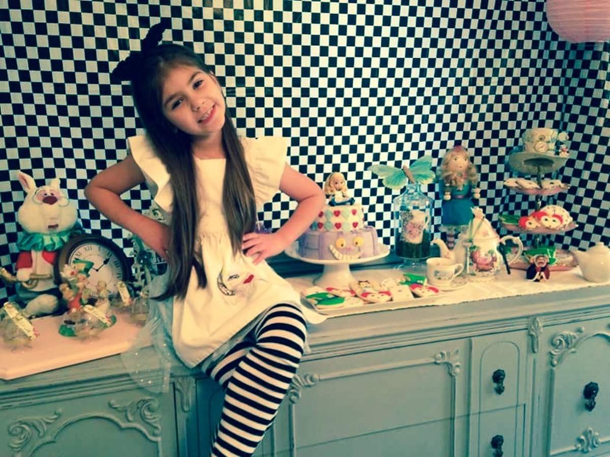 Chloe's Wonderland party - Alice in Wonderland