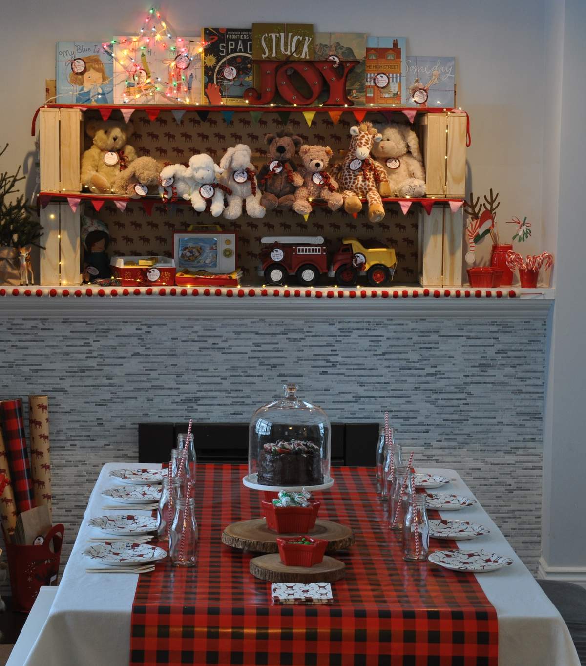 santa-s-workshop-christmas-holiday-party-ideas-photo-2-of-54-catch