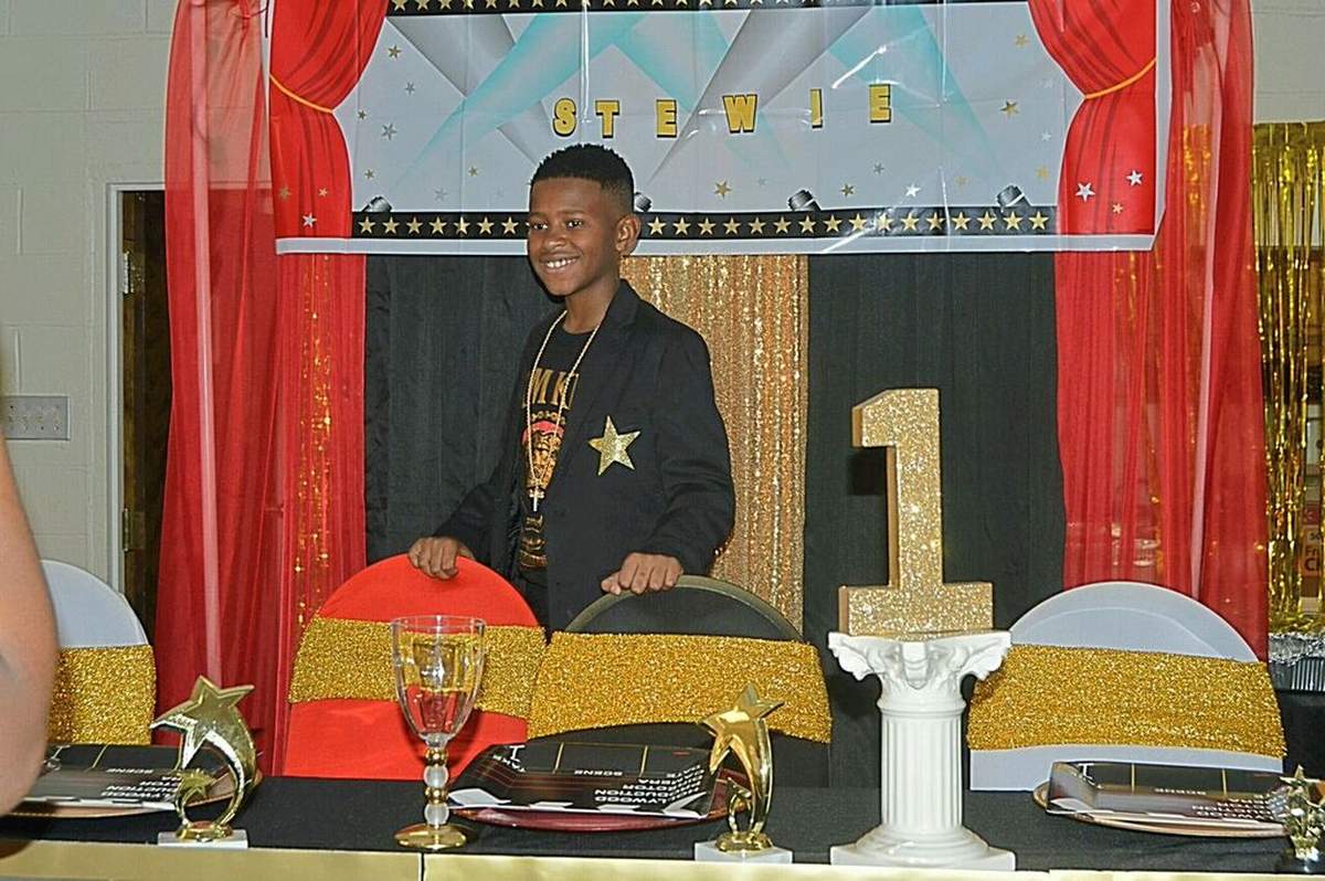 "1st Annual Stewie's Hollywood and Award Show" - Hollywood Red Carpet