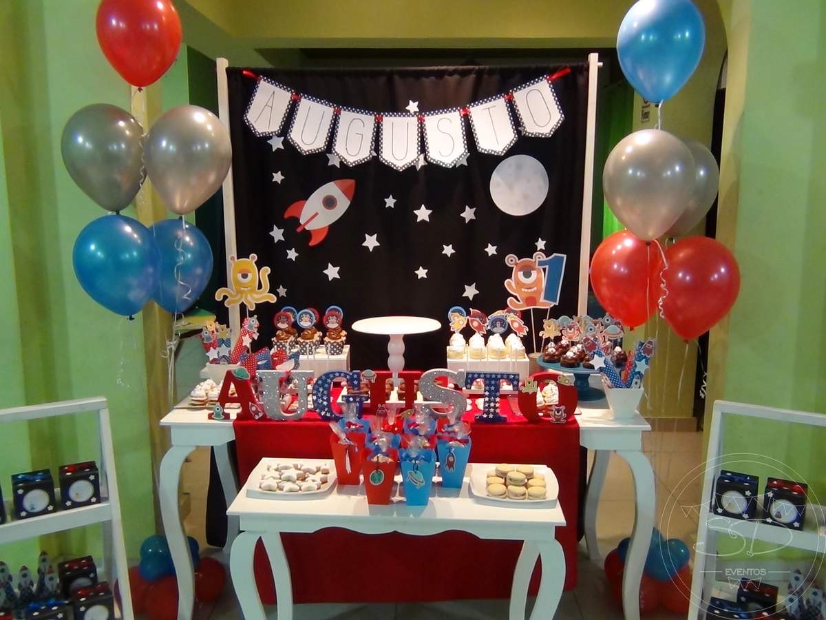 Al espacio con Augusto! - astronauts / space