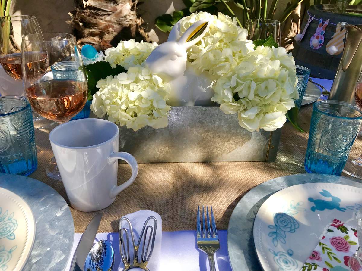 Easter Table - Spring pastels