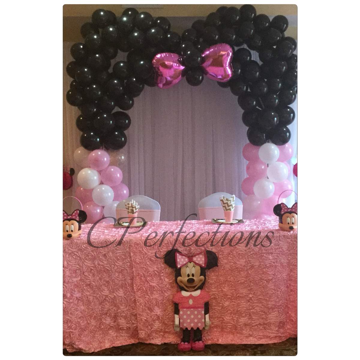 Minnie Mouse birthday party - Minnie Mouse
