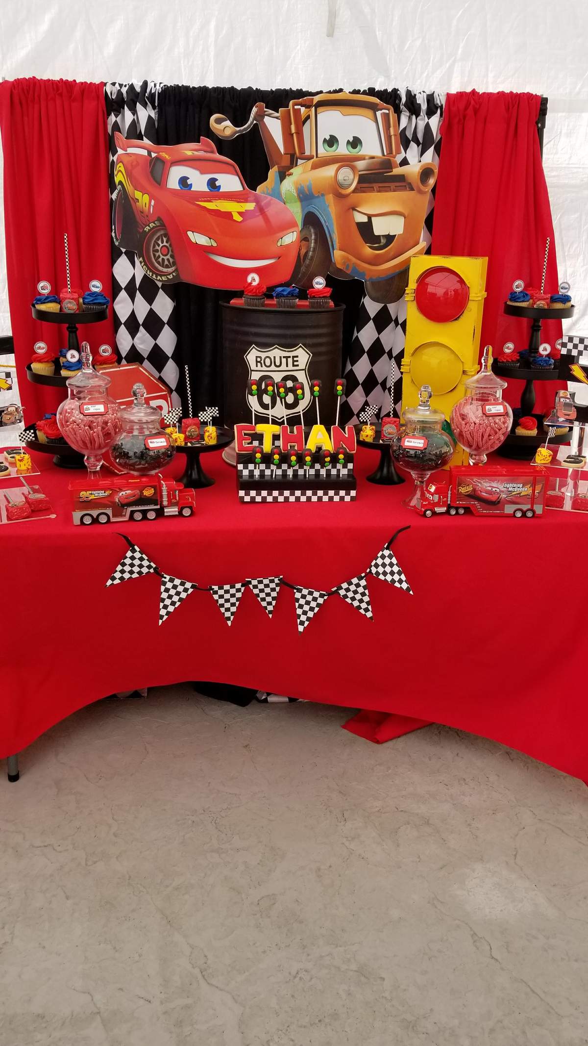 Ethan's cars birthday party - Cars (Disney movie)