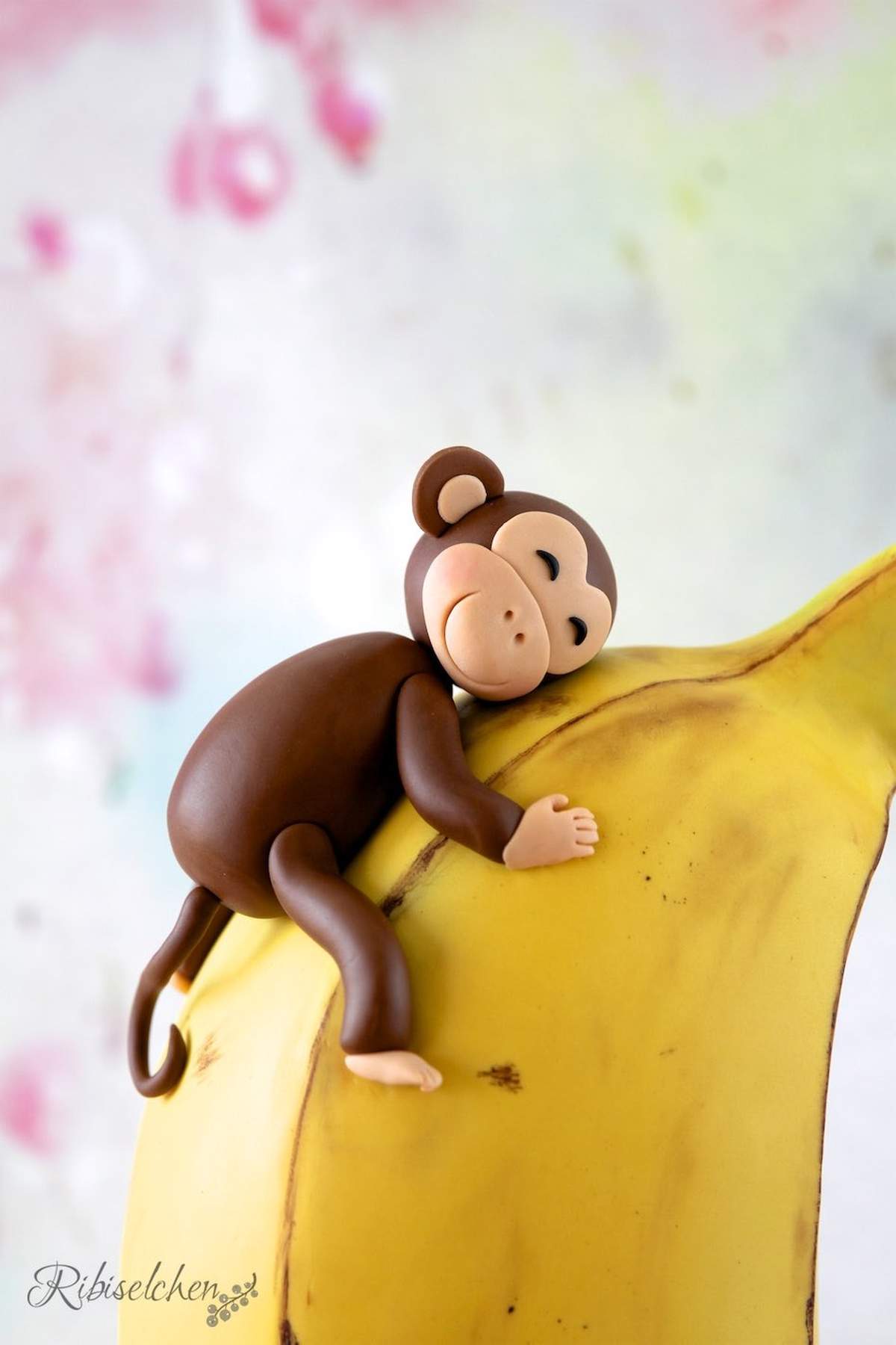 We go bananas over this monkey party! - Monkeys