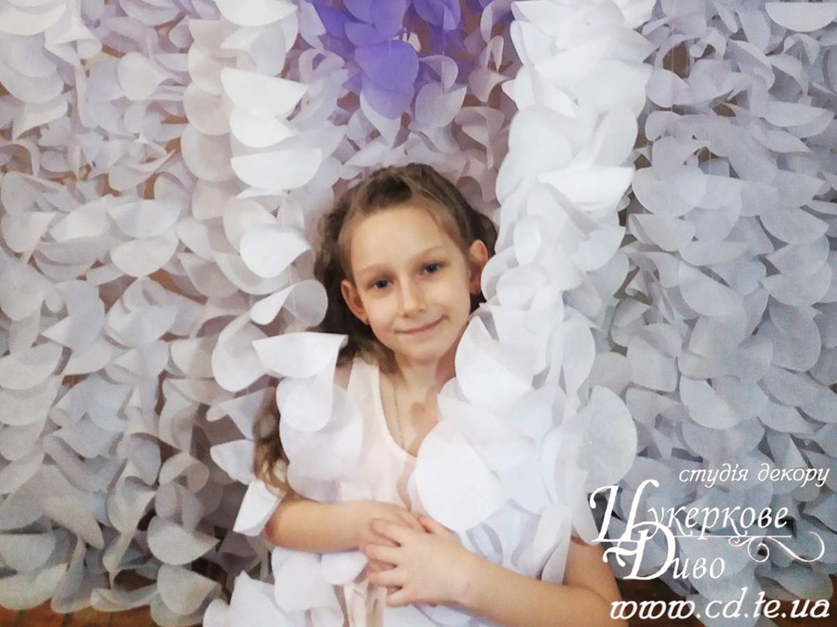 7 year old birthday Tamila - White