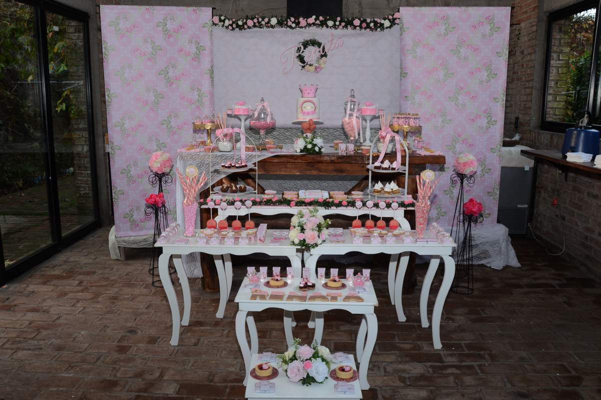 Renata's Baby Shower   - Shabby Chic y Coronas