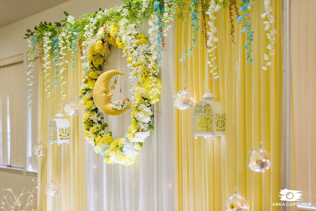 A trational plus modern touch baby shower - Flowers