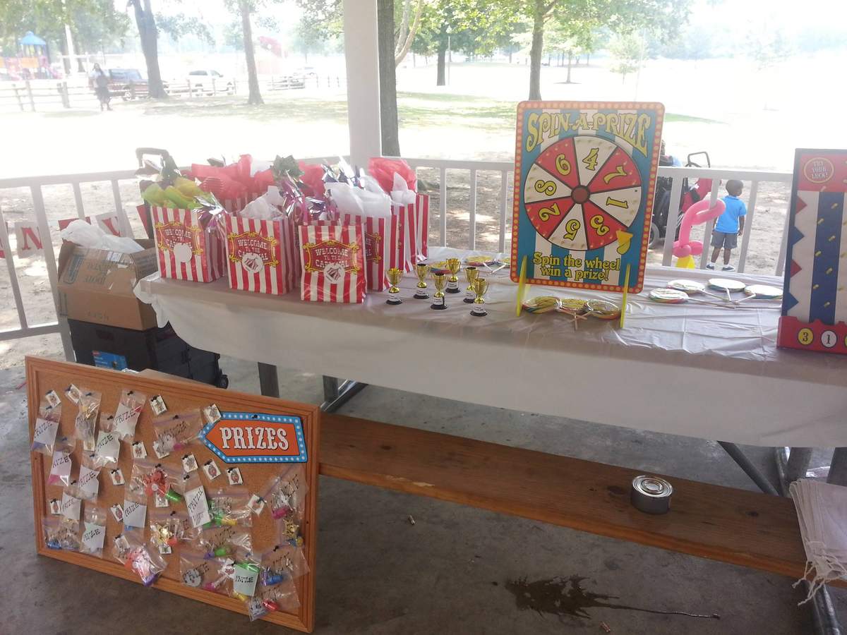 Julien's Carnival - Circus / Carnival