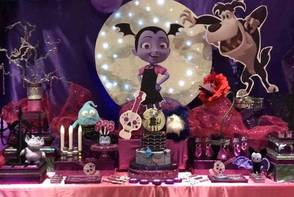 Vampirina Party - None