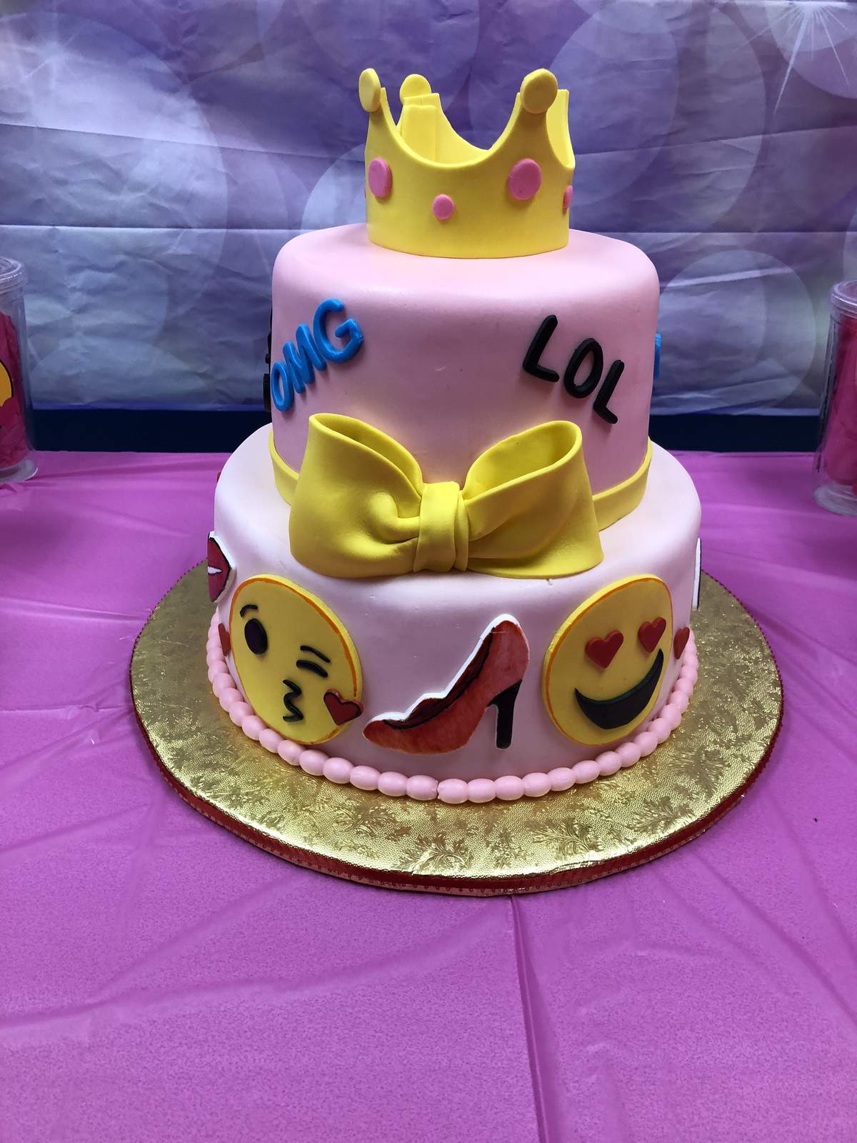 #NatyTurns10 - Emoji
