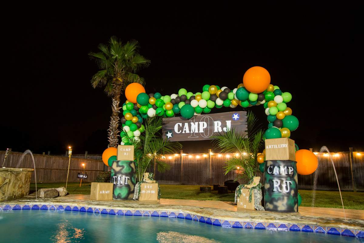 Camp RJ - Camouflage