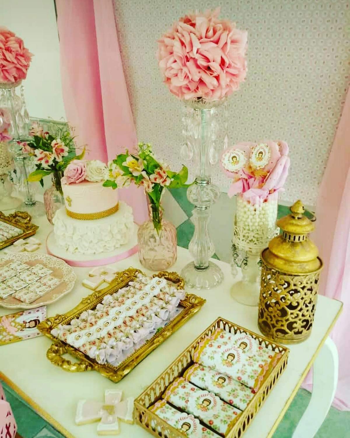 Delicada Comunión. - Comunión Shabby Chic