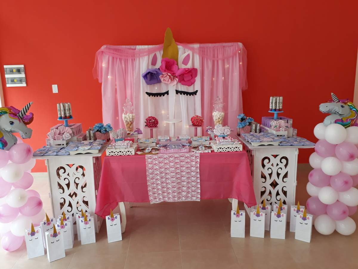 Unicorn birthday party - Unicornios