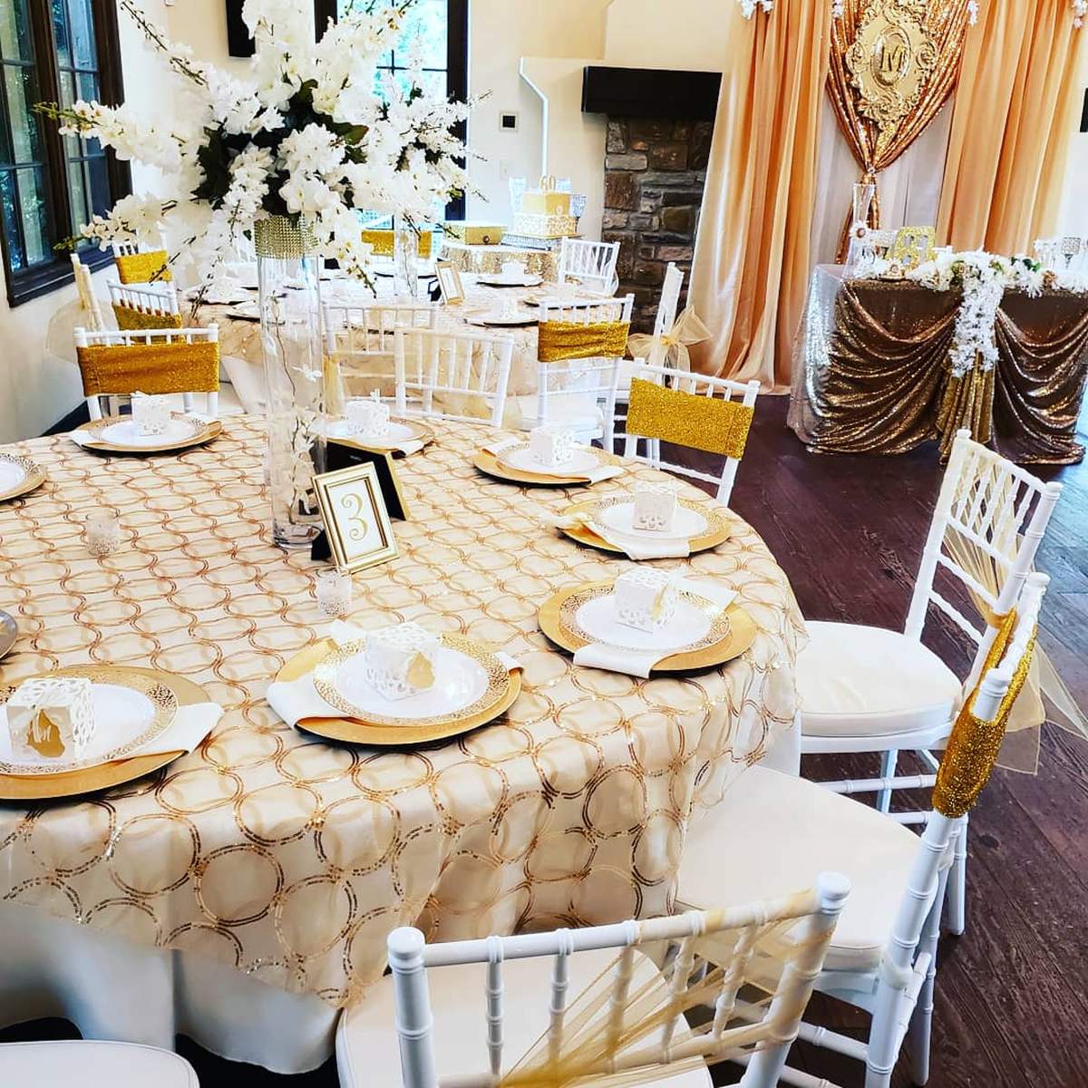 Muriel 60th birthday party - Gold and creme