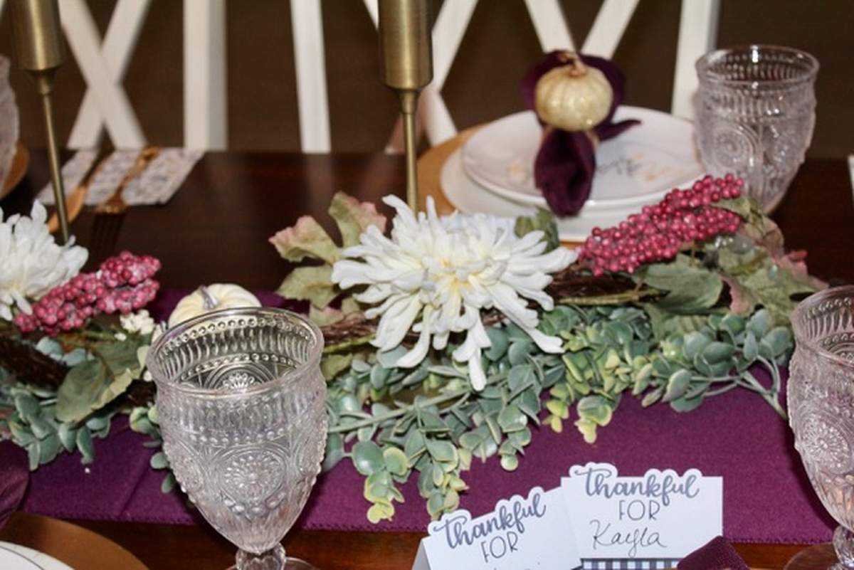 Dinner party  - No traditional colors 