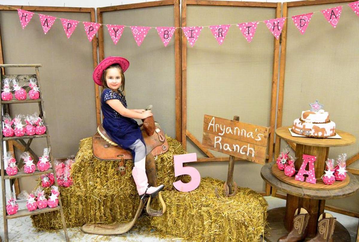 Cowgirl Party - Cowgirl