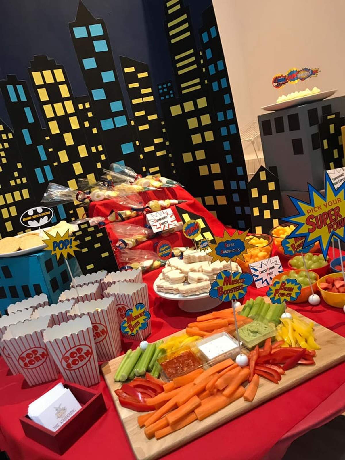 Superhero Party - Superheroes