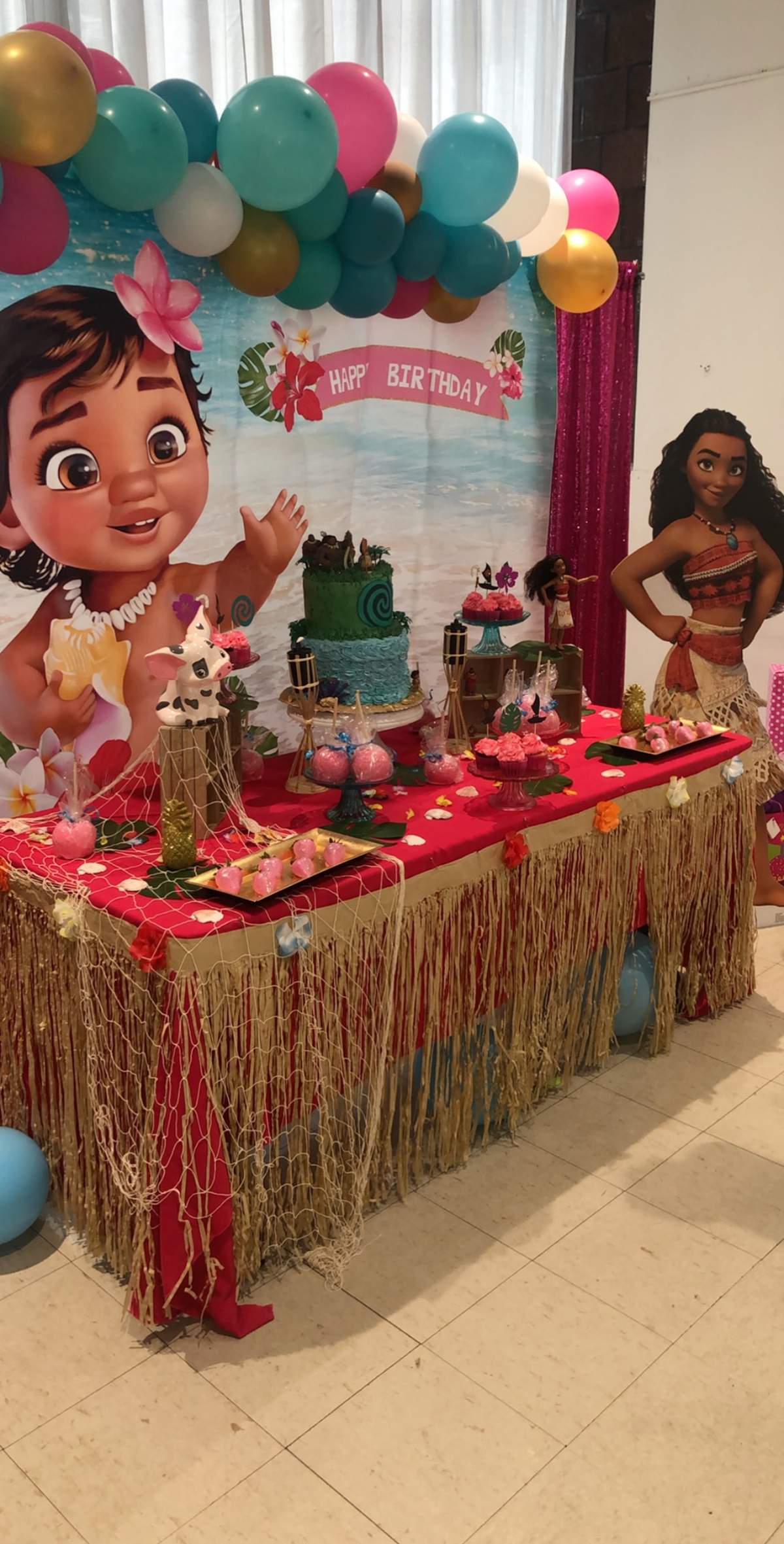 London’s 1st birthday  - Moana